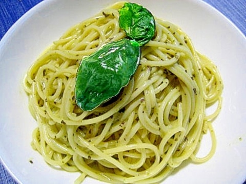 絶品!自家製バジルdeジェノベーゼ